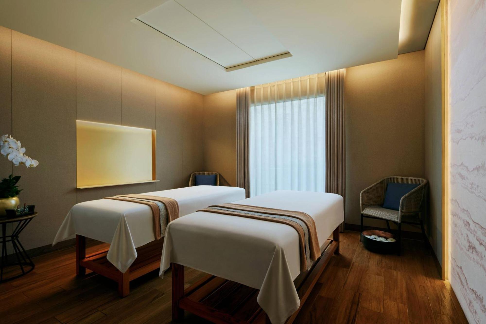 Sheraton Grand Jakarta Gandaria City Hotel Exterior foto